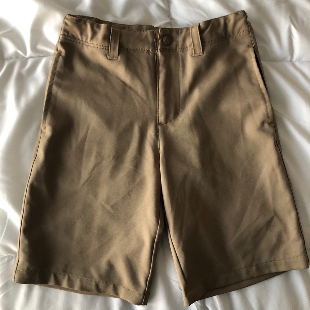 Under Armour golf shorts, boys 7